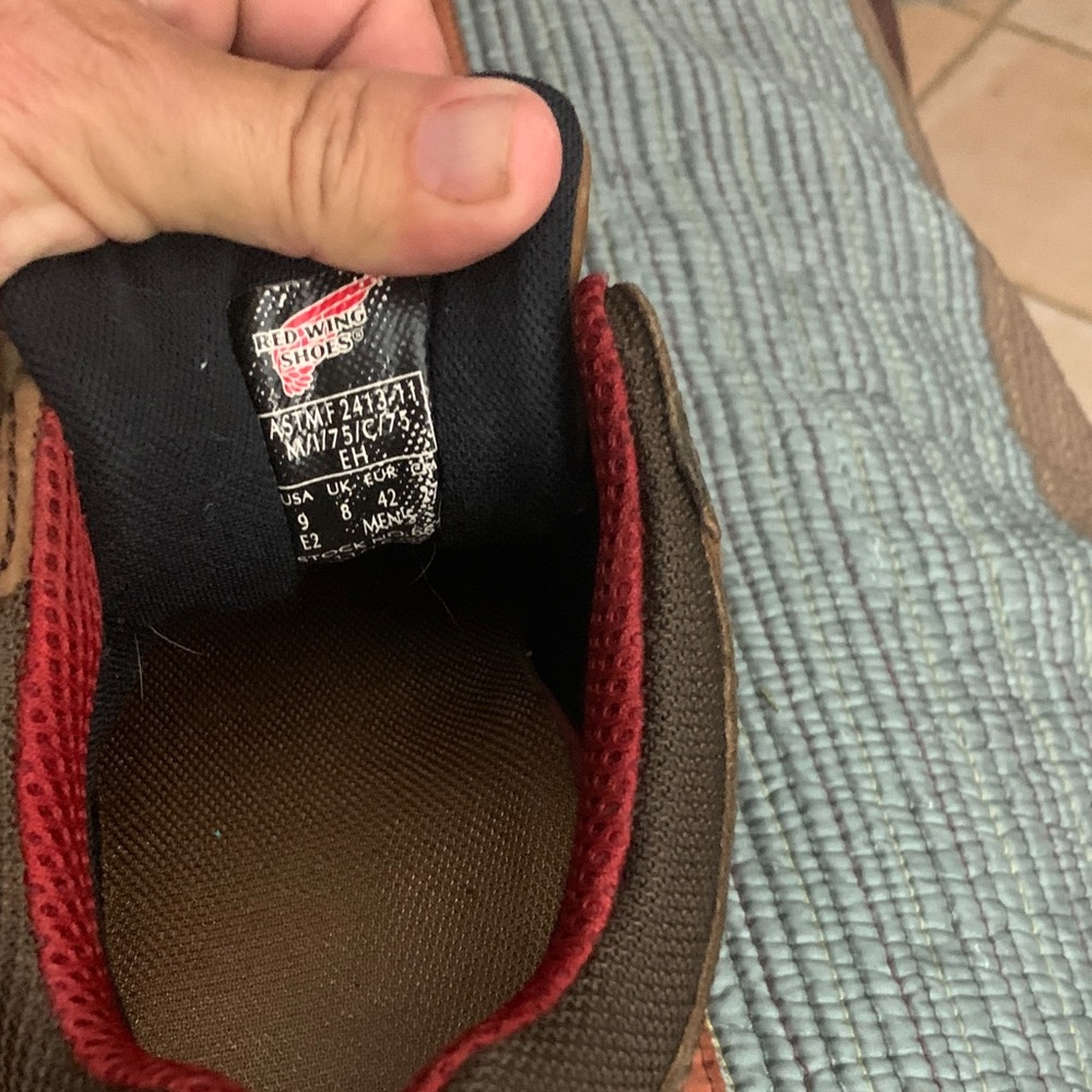 Red Wing Men's Brown Leather Hiking Boots - Picture 3 of 4